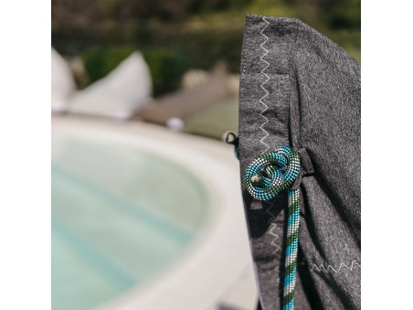 Randa XL: der wetterfeste Outdoor Sitzsack mit radialem Design