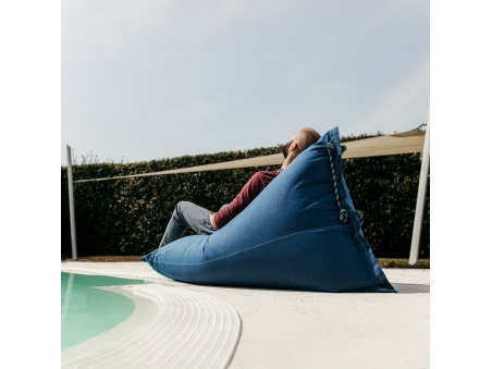 Randa XL: der wetterfeste Outdoor Sitzsack mit radialem Design