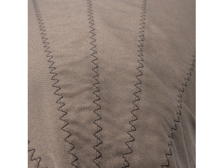 Randa XL: der wetterfeste Outdoor Sitzsack mit radialem Design