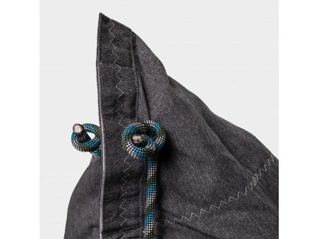 Randa XL: der wetterfeste Outdoor Sitzsack mit radialem Design