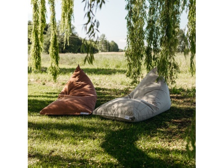 Randa XL: der wetterfeste Outdoor Sitzsack mit radialem Design
