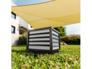 Solar QUB - Die Außenlampe mit integriertem Solarpanel