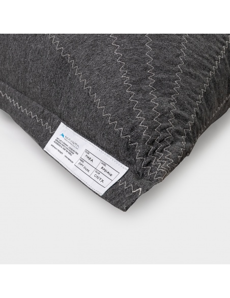 Randa, der einzige Sitzsack mit radialem Design für Innen- und Außenbereiche