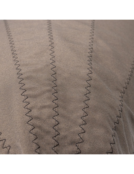 Randa, der einzige Sitzsack mit radialem Design für Innen- und Außenbereiche