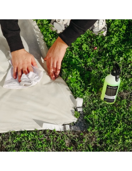 FabriClean: der Reiniger für Maanta-Sonnensegel