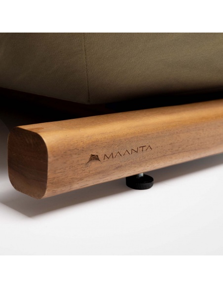 Tuga: Liegestuhl aus Teak mit einzigartigem nautischenDesign