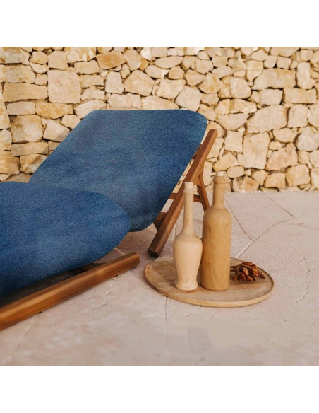 Tuga: Liegestuhl aus Teak mit einzigartigem nautischenDesign