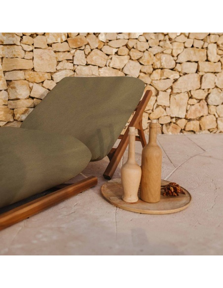 Tuga: Liegestuhl aus Teak mit einzigartigem nautischenDesign