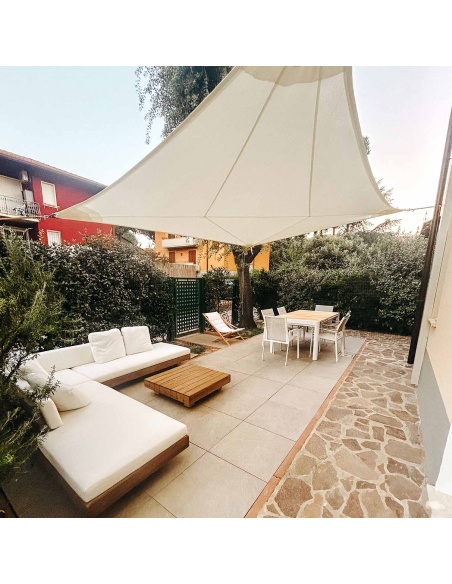 Solaria wasserdicht  Maßgeschneiderte Segel aus Lagerbestand