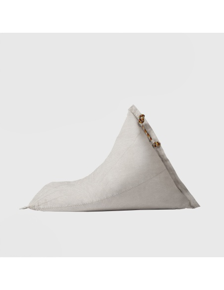 Randa, der einzige Sitzsack mit radialem Design für Innen- und Außenbereiche