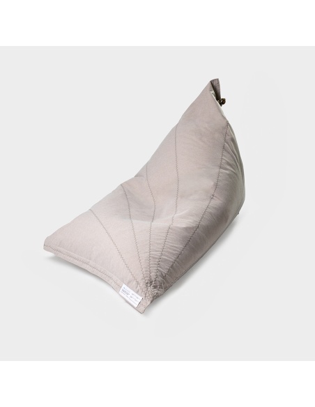 Randa, der einzige Sitzsack mit radialem Design für Innen- und Außenbereiche