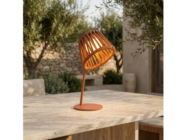 Mini Ropelle: Wiederaufladbare Tischlampe aus Olefinseil