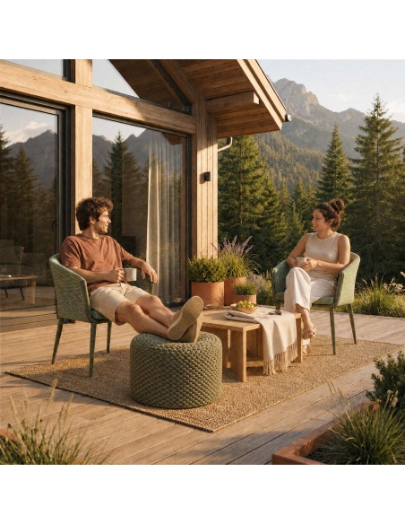 Thyrea: Geflochtener Outdoor-Pouf im Maanta Design
