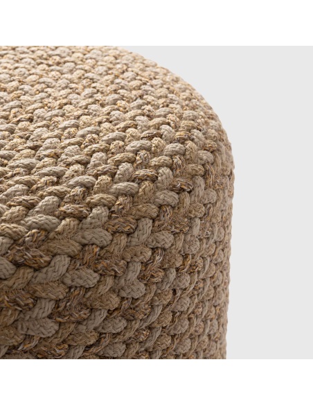 Thyrea: Geflochtener Outdoor-Pouf im Maanta Design