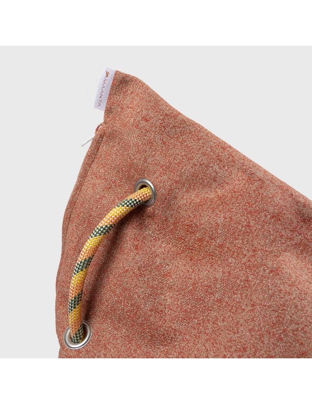 Thera Maxi: XL Outdoor-Sitzsack aus Bouclé, regen- & UV-fest