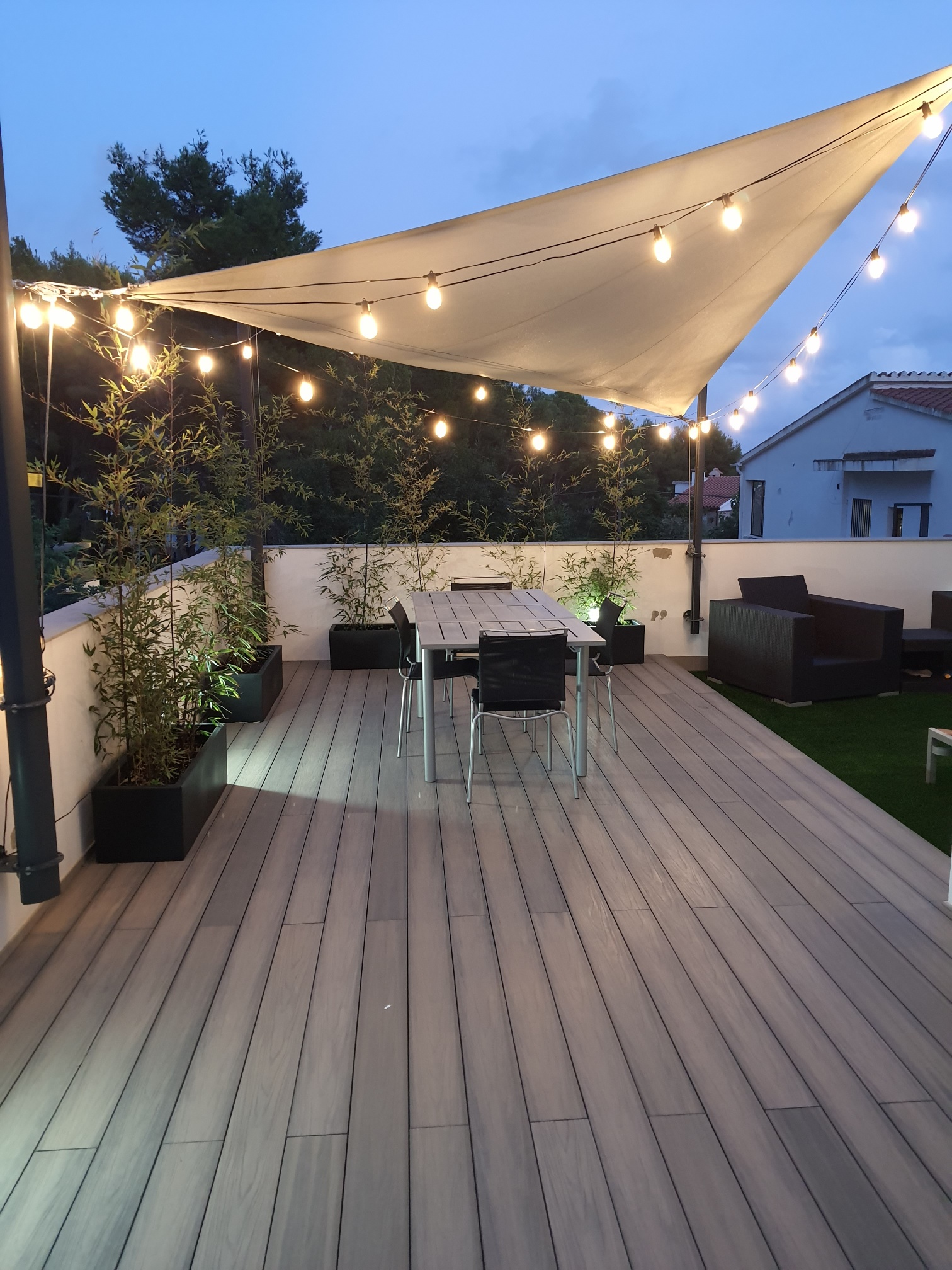 terrassenbeschattung mit Sonnensegeln von Maanta